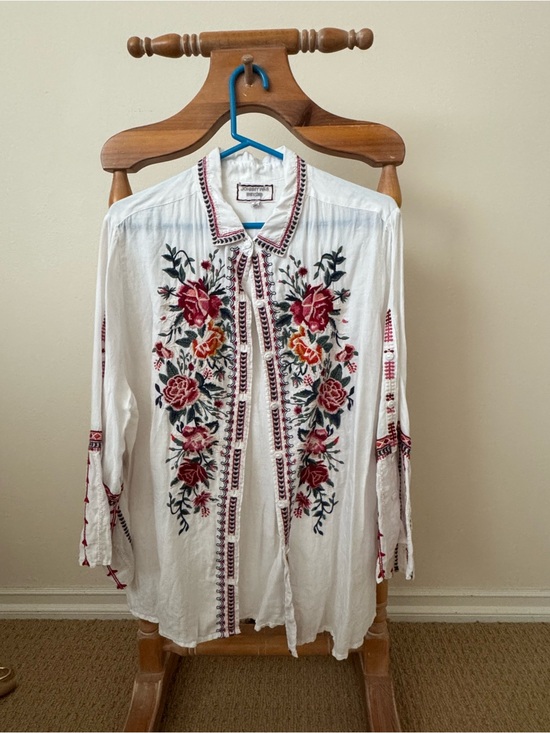 Johnny Was Tops - Johnny Was White Embroidered Floral button down blouse bell sleeve Blouse XL